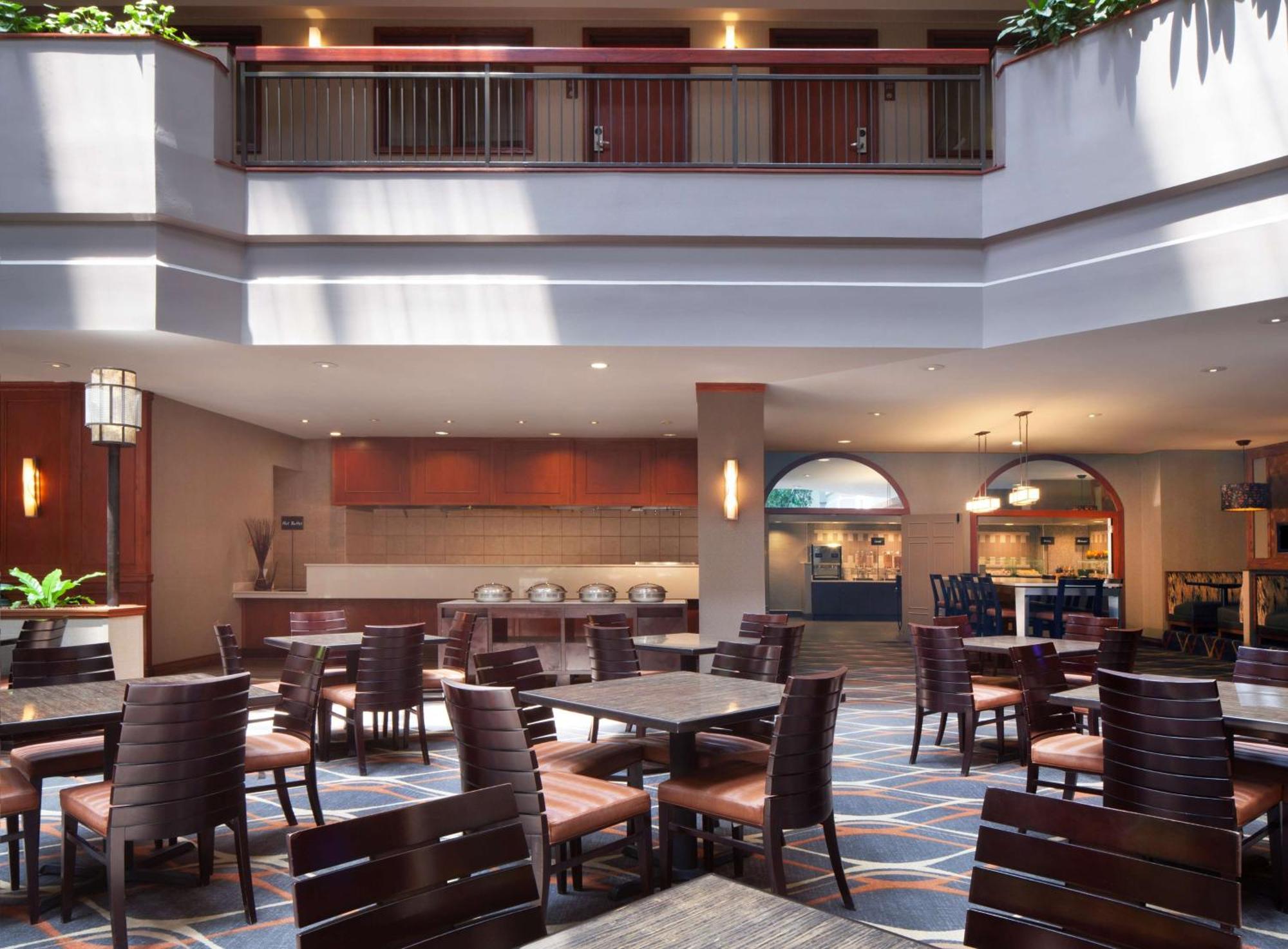 Embassy Suites By Hilton Dallas Near The Galleria Екстер'єр фото