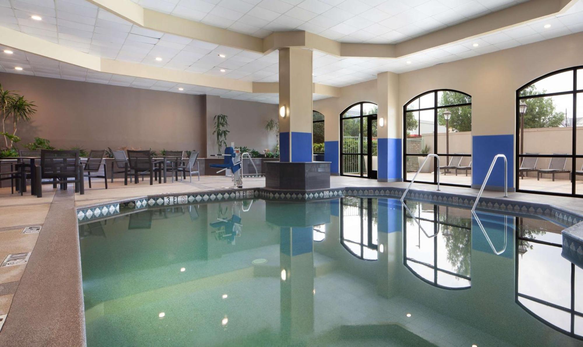 Embassy Suites By Hilton Dallas Near The Galleria Екстер'єр фото
