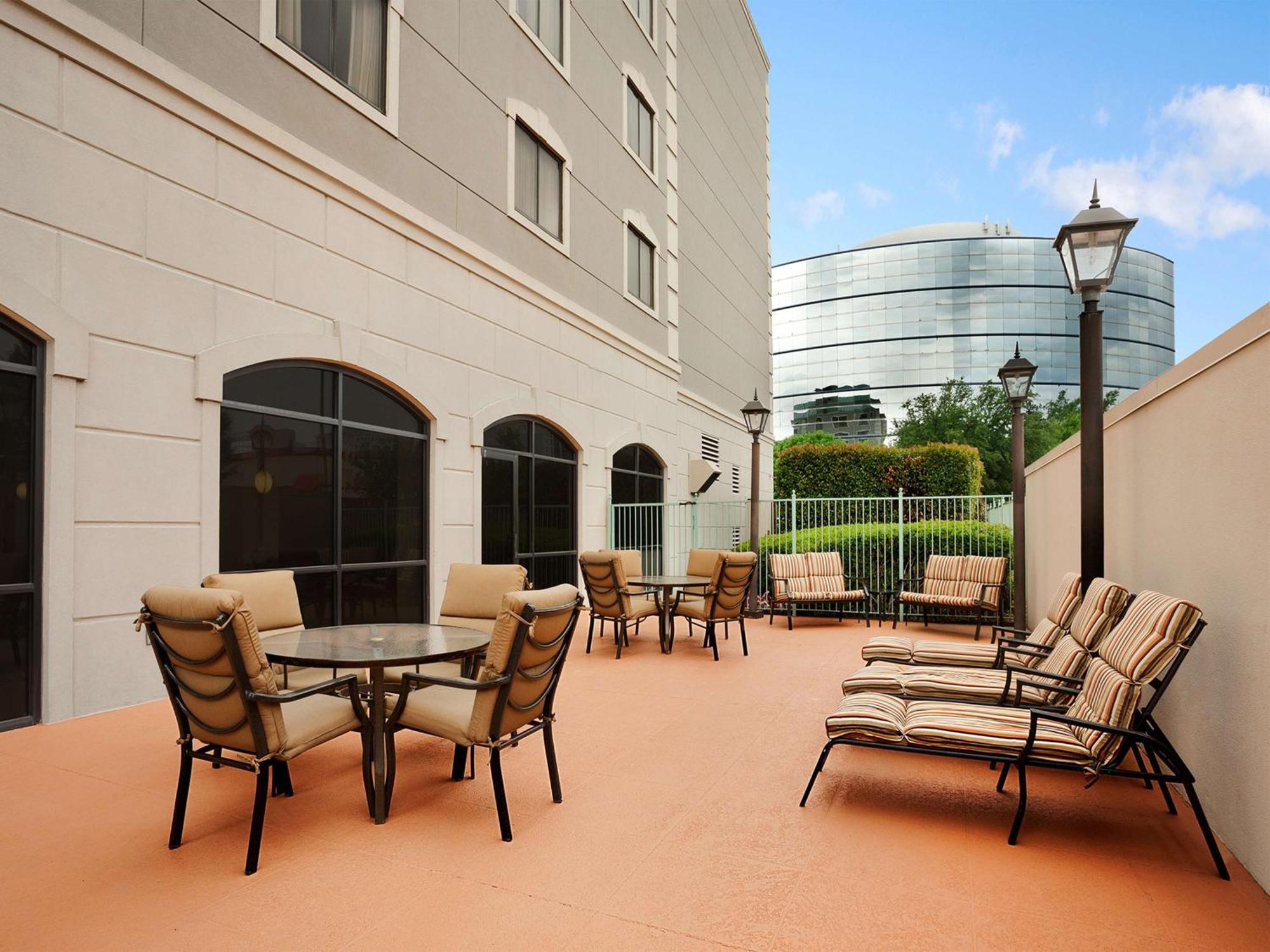 Embassy Suites By Hilton Dallas Near The Galleria Екстер'єр фото