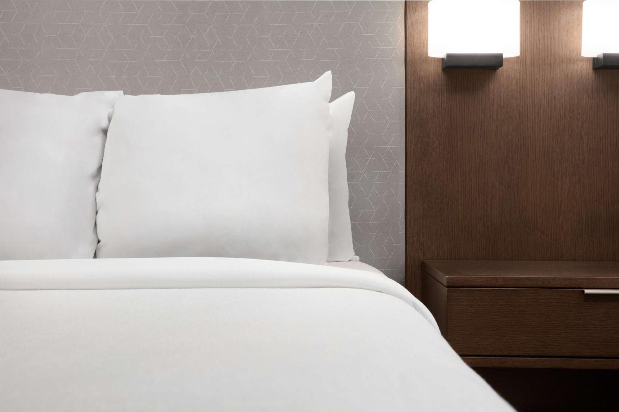 Embassy Suites By Hilton Dallas Near The Galleria Екстер'єр фото